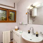 Vila Niko - Three Bedroom With Swimming Pool Gruda