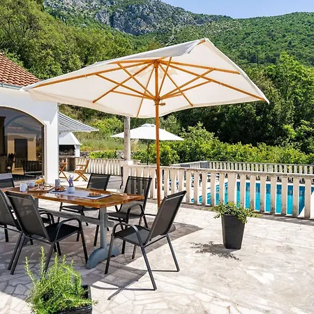 Niko - Three Bedroom With Swimming Pool Gruda