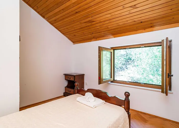 Niko - Three Bedroom With Swimming Pool 빌라 *