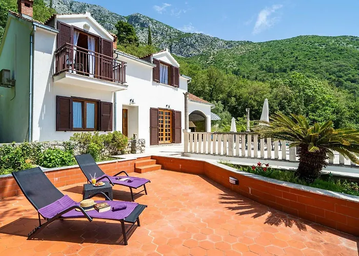 빌라 Niko - Three Bedroom With Swimming Pool