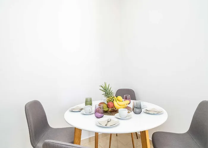 Niko - Three Bedroom With Swimming Pool 빌라