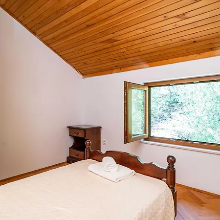 Niko - Three Bedroom With Swimming Pool Vila *