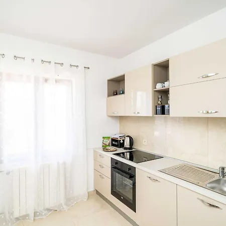 Niko - Three Bedroom With Swimming Pool * Gruda