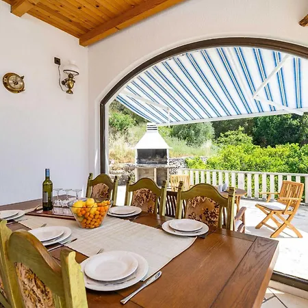 Vila Niko - Three Bedroom With Swimming Pool *