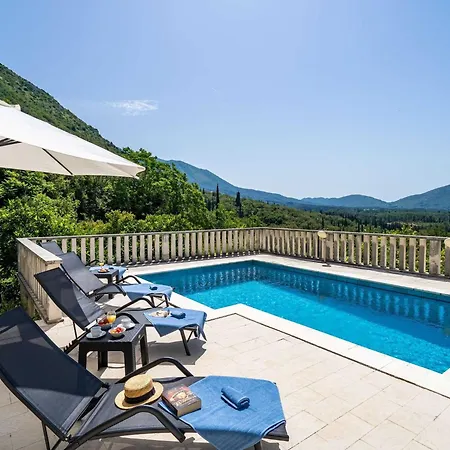 Niko - Three Bedroom With Swimming Pool فيلة Gruda