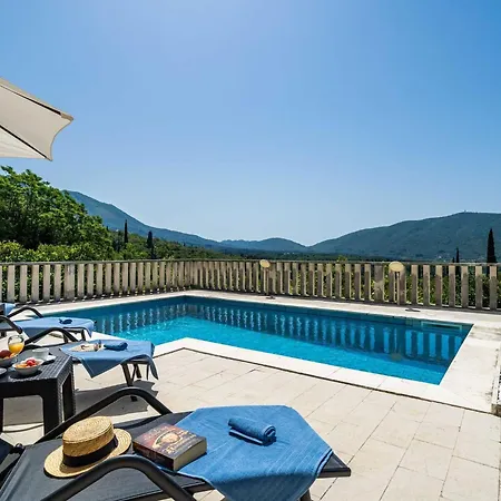 Niko - Three Bedroom With Swimming Pool فيلة