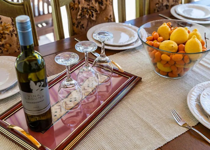 Villa Niko - Three Bedroom With Swimming Pool *