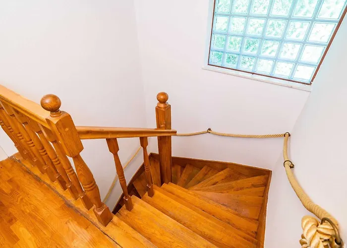 Niko - Three Bedroom With Swimming Pool Villa Gruda