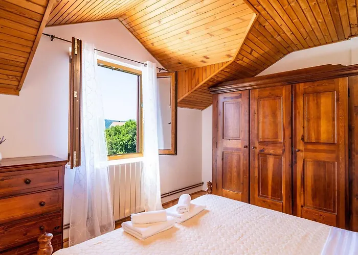 Villa Niko - Three Bedroom With Swimming Pool Gruda